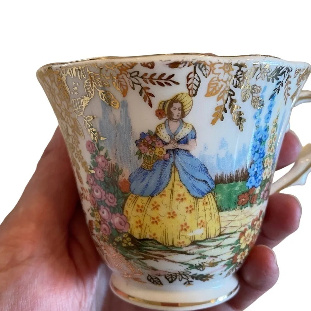 Vintage Colclough Bone China Teacup and Saucer, Pattern 6780 - Picture 9 of 13